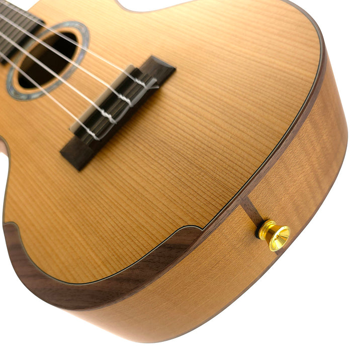 Baton Rouge rECO Series Fichte/Riegelahorn Konzert Ukulele (UTM-C) Gurtpin
