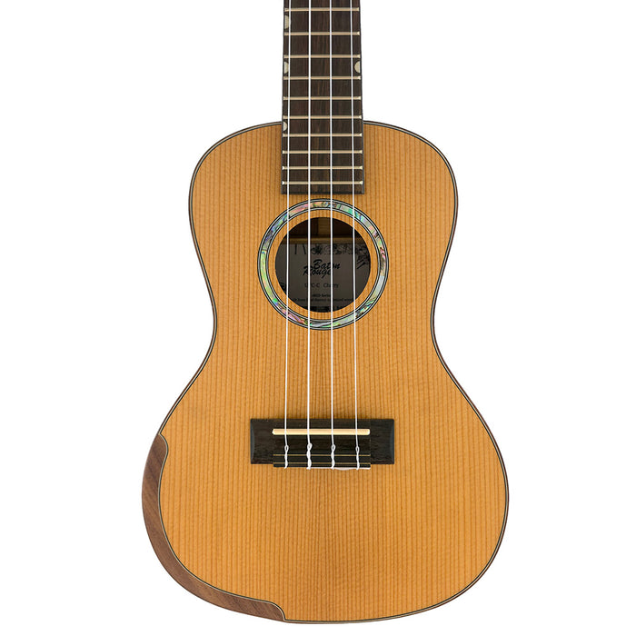Baton Rouge rECO Series Fichte/Kirsche Konzert Ukulele (UTC-C) Decke