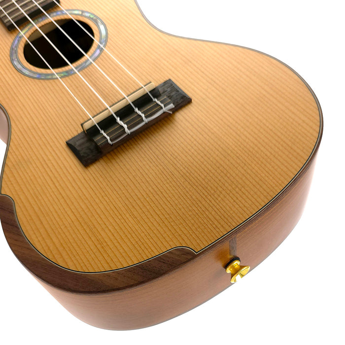 Baton Rouge rECO Series Fichte/Kirsche Konzert Ukulele (UTC-C) Gurtpin