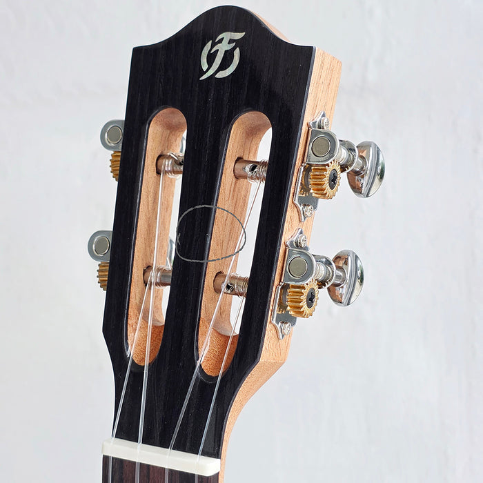Flight Iris Tinta Black Tenor Ukulele B-Ware