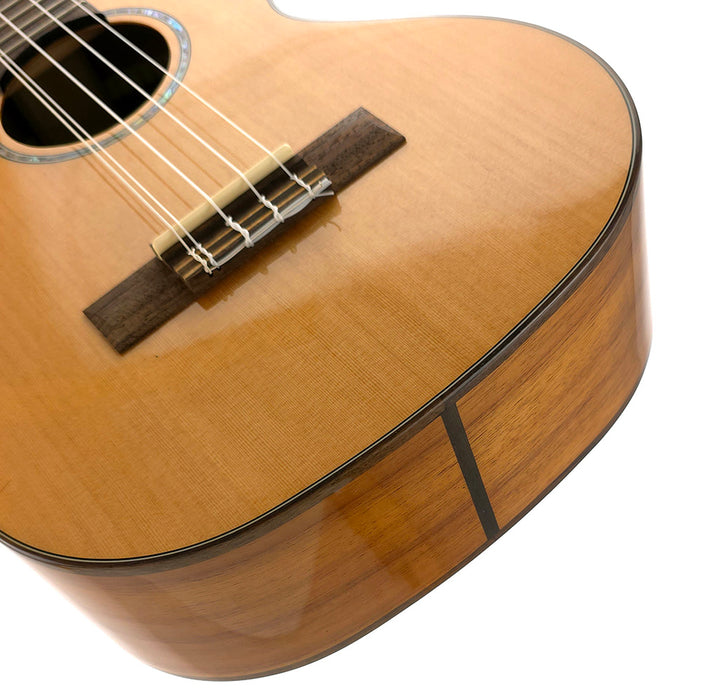 Fünfsaitige Kala Tenor Ukulele KA-SCAC-T5 aus Massiver Zeder und Akazie 