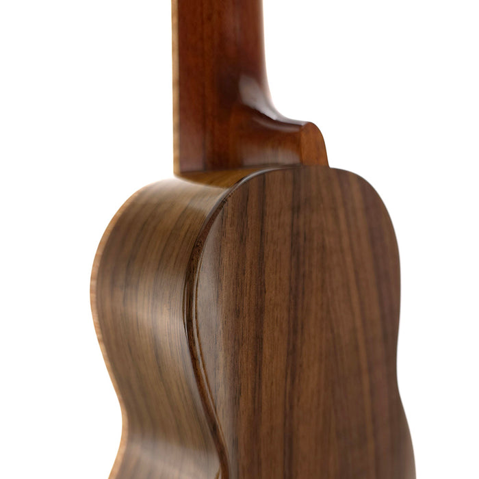 Millar Custom Sopran Longneck Ukulele aus Bearclaw Spruce und Black Walnut #009