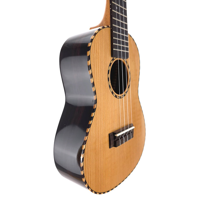 Seitliche Ansicht der Millar TK-240W Konzert-Ukulele