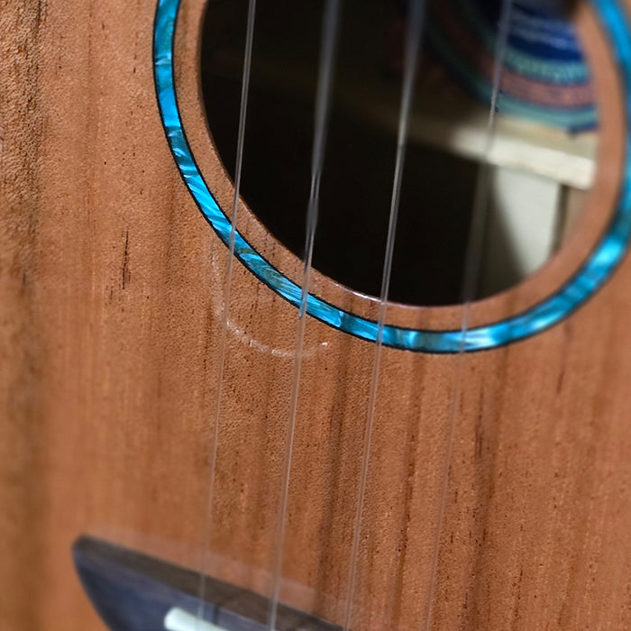 Flight Iris Tinta Tenor Ukulele B-Ware